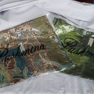 Pashmina scarves (2)